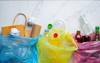 Jak wybrać worki na śmieci? Rodzaje, zastosowanie