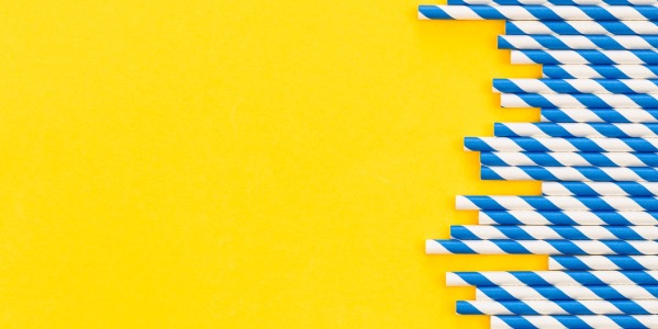 Słomki do picia w 2026 roku - jakie możliwości mają firmy gastronomiczne?