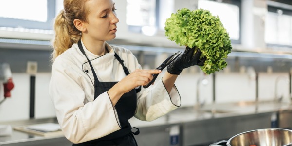 Jak wprowadzić eko gotowanie w swoim biznesie?